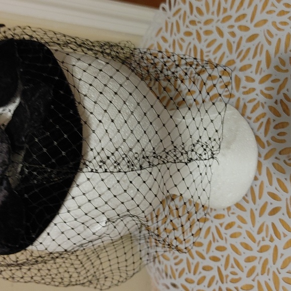 Vintage Black Pill Hat - Picture 5 of 9